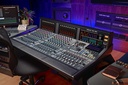 Oracle_Studio_shot_right_angle_0008_Layer_0