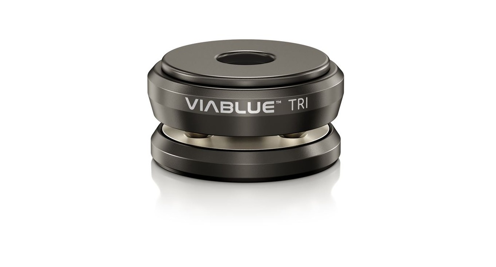 TRI SPIKES  / 1 set of 4 pcs / Black