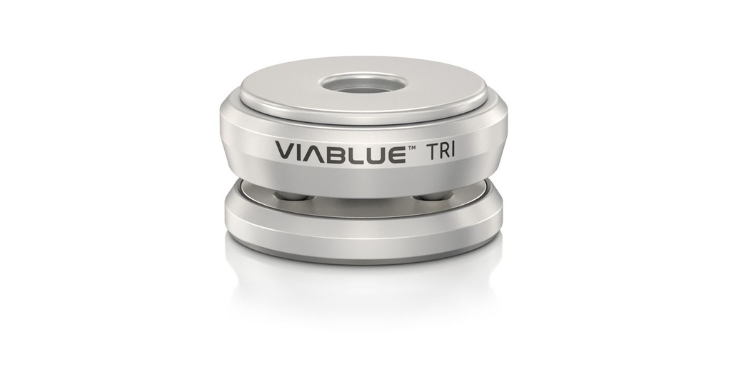 [VIA50072] TRI SPIKES 